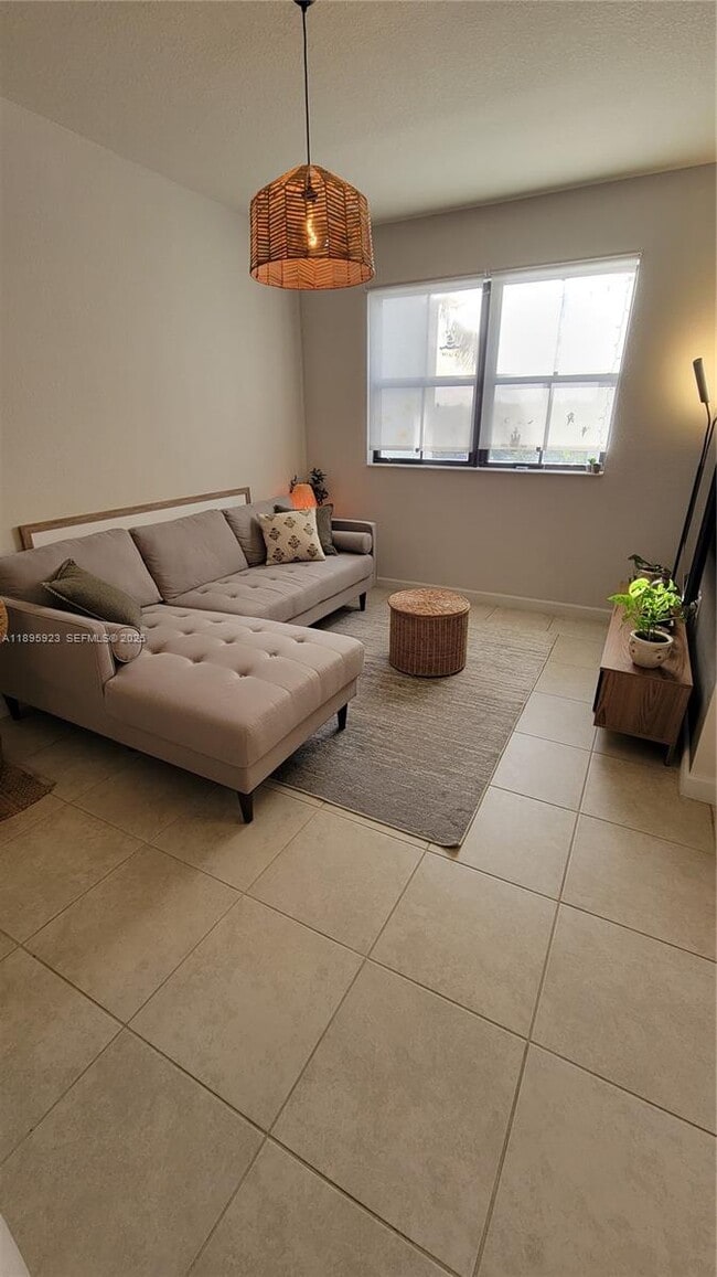 Photo - 10630 NW 88th St Unit 205