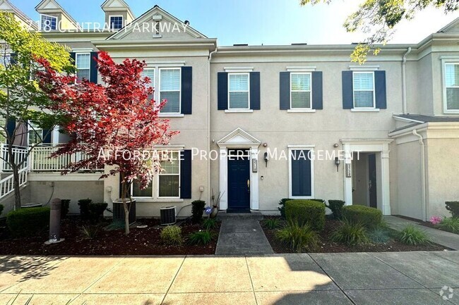 Building Photo - 3718 Central Pkwy Rental