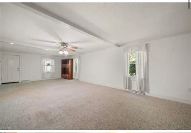 Photo - 103 Southview Dr