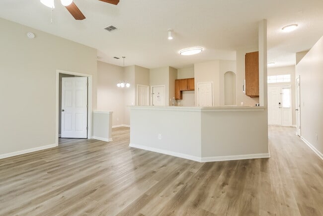 Photo - 2995 Thorncrest Dr