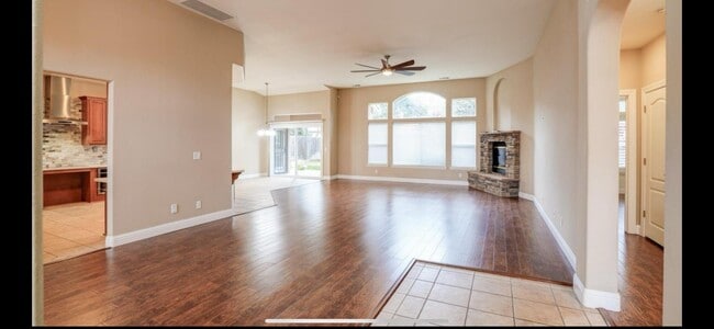 Photo - 846 Miraggio Dr