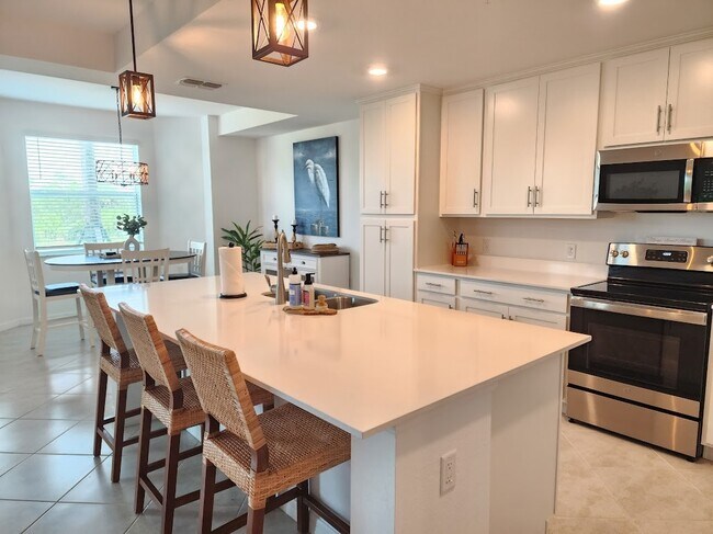 Photo - 14131 Heritage Landing Blvd Unit 812