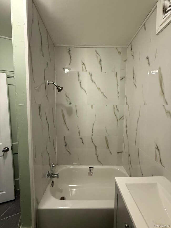 Photo - 10 Church Ave Unit 3