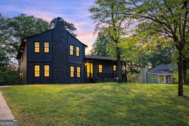 Photo - 257 Omega Dr