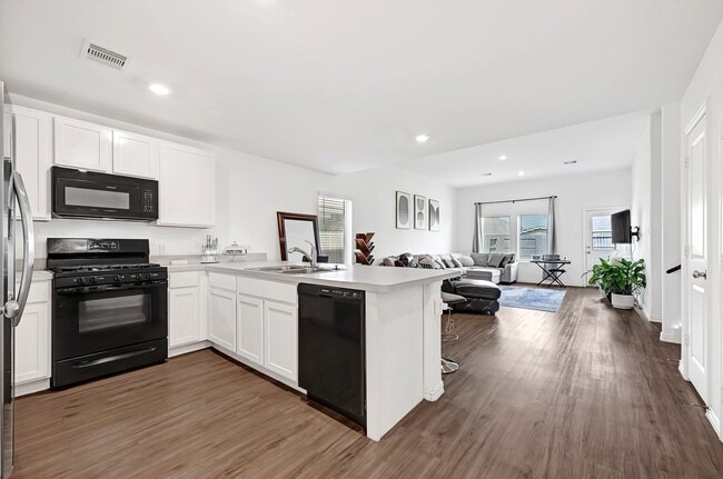 Photo - 18122 Rockvine Dr