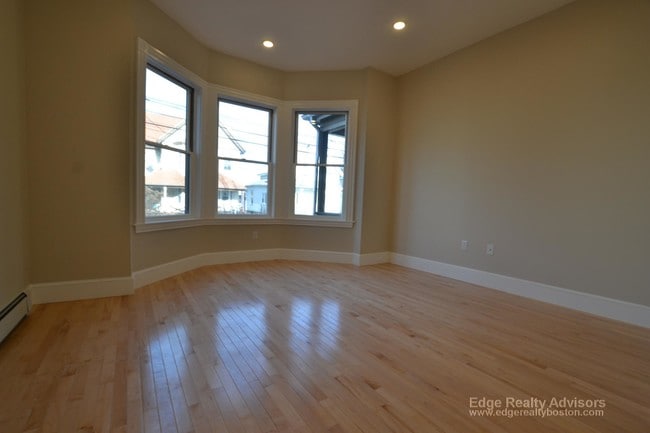 Photo - 45 Pratt St Unit 1