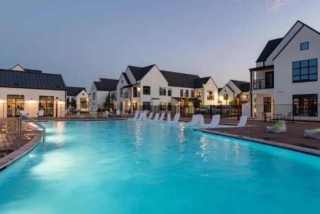 Photo - 11680 Hero Way W Unidad c1