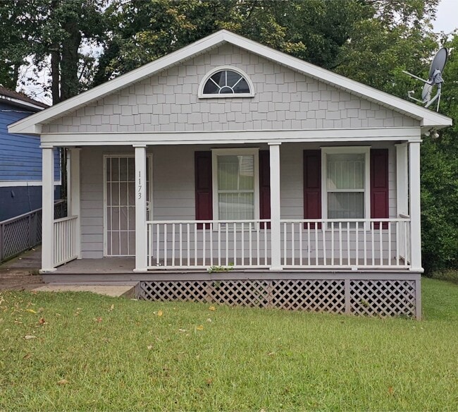 Building Photo - 1173 Moton Ave SW