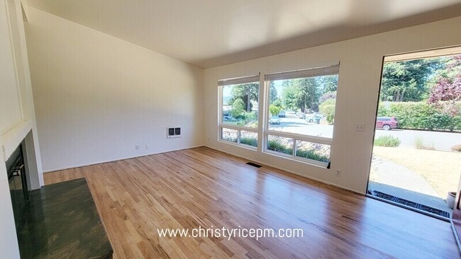 Photo - 12051 SE 42nd St