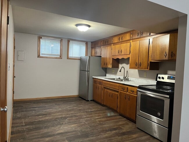 Photo - SKJJT LLC-4743 Unit 4743-2