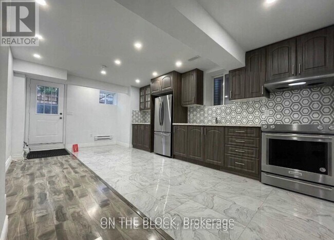 Photo - 362 N Park Blvd