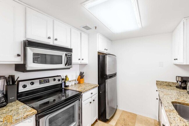 Photo - 1280 W Peachtree St NE Unit 805