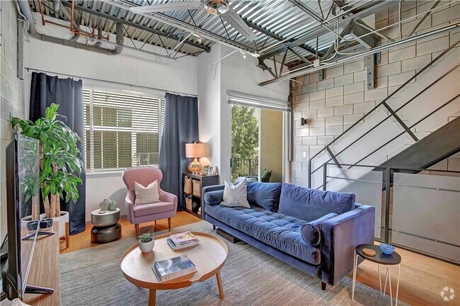 Building Photo - 4801 S Congress Ave Unit B2 Rental