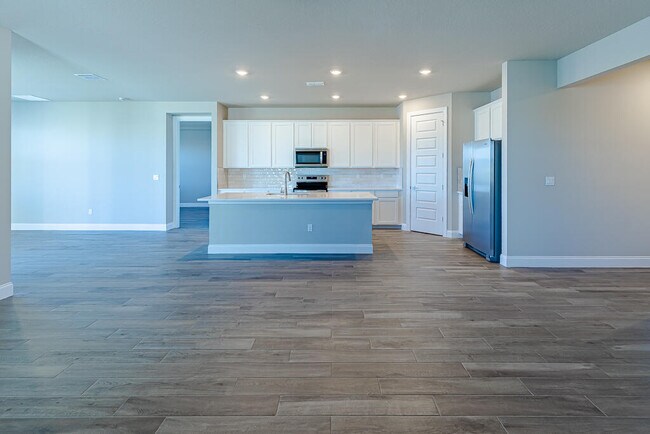 Photo - 9002 Dahlia Cir