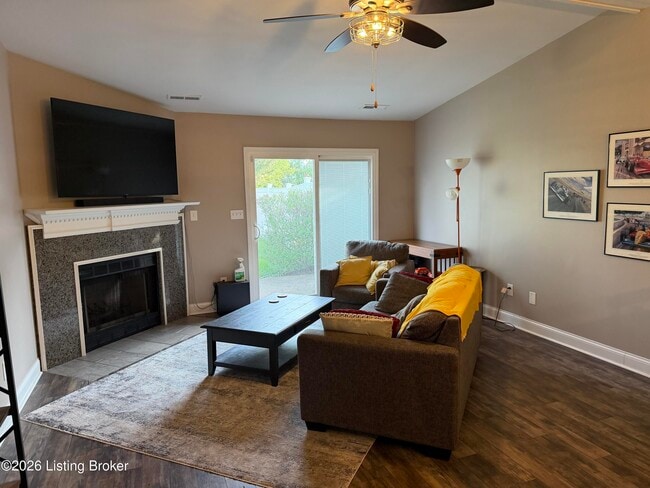 Photo - 176 Jeffie Ln