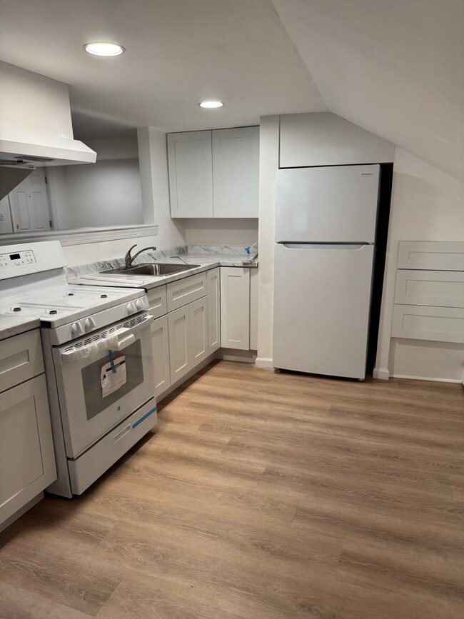 Kitchen - 210 E Black Horse Pike Unit 210 Enterprises