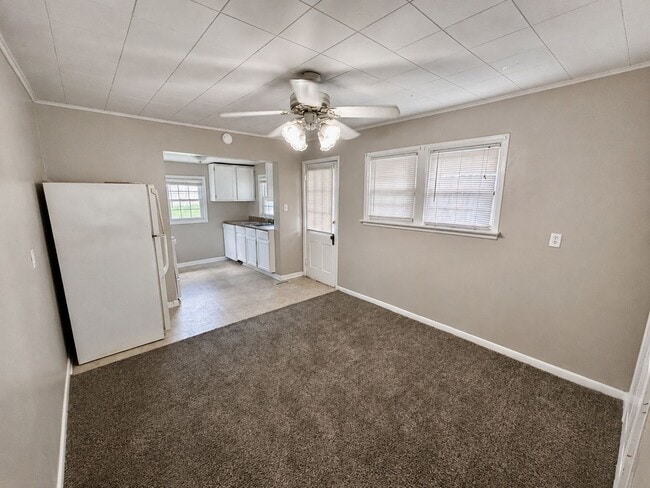 627 Golfview Dr