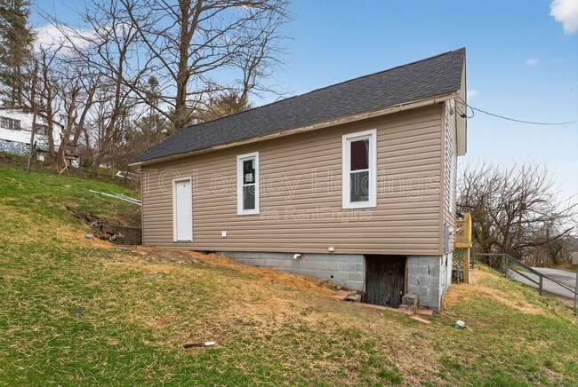 Photo - 281 View Ave