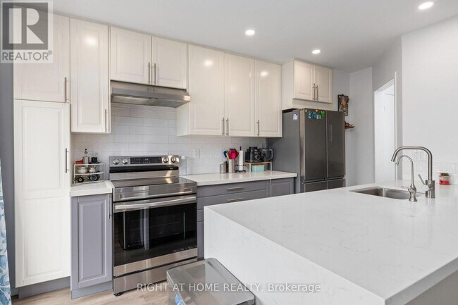 Photo - 47 Stewart MacLaren Rd