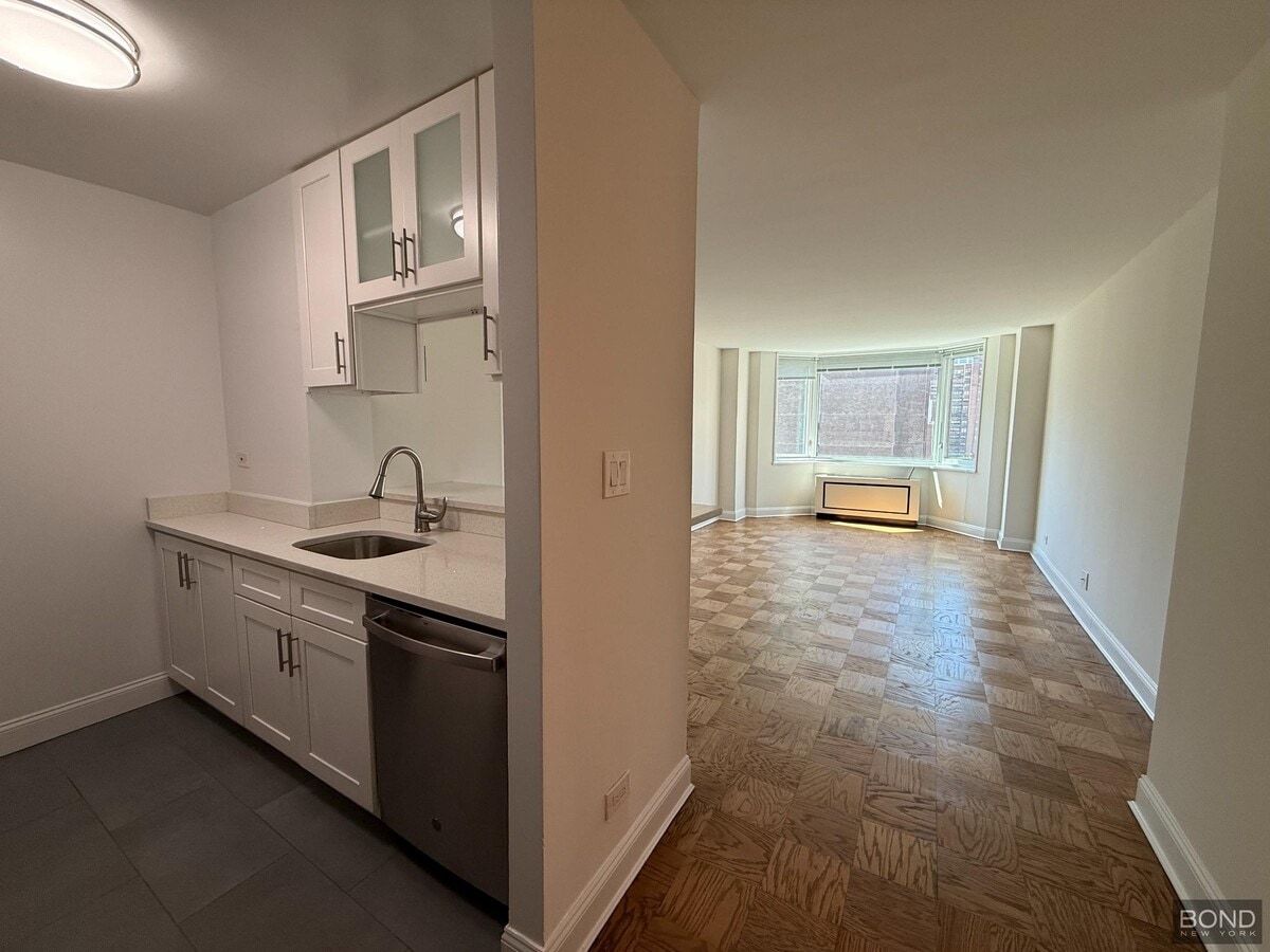 Photo - 400 E 71st St Apartment Unit 12F