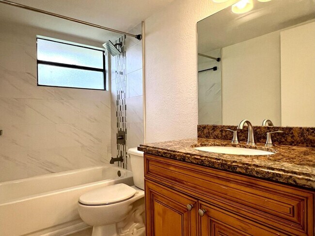 Photo - 1581 Balfour Point Dr