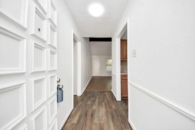 Photo - 5306 Mossgrey Ln