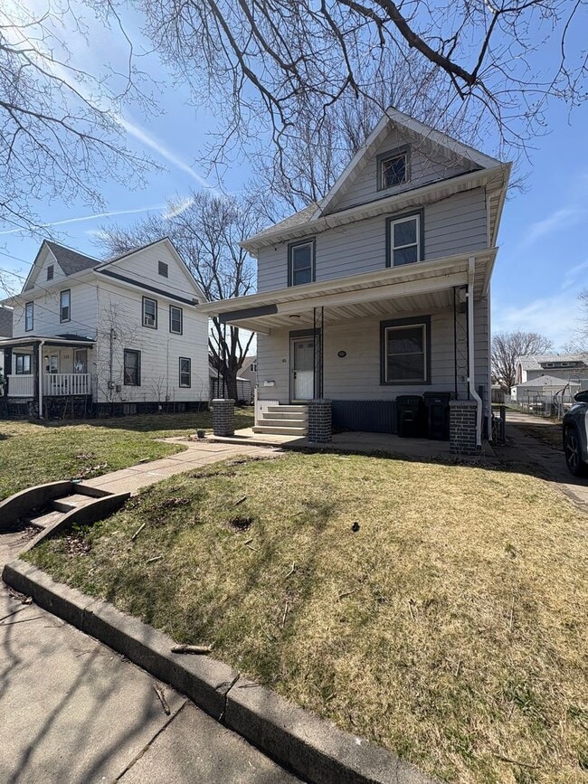 Building Photo - 726 Denver St