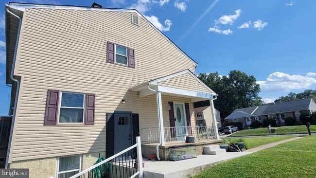 Photo - 4236 Slater Ave
