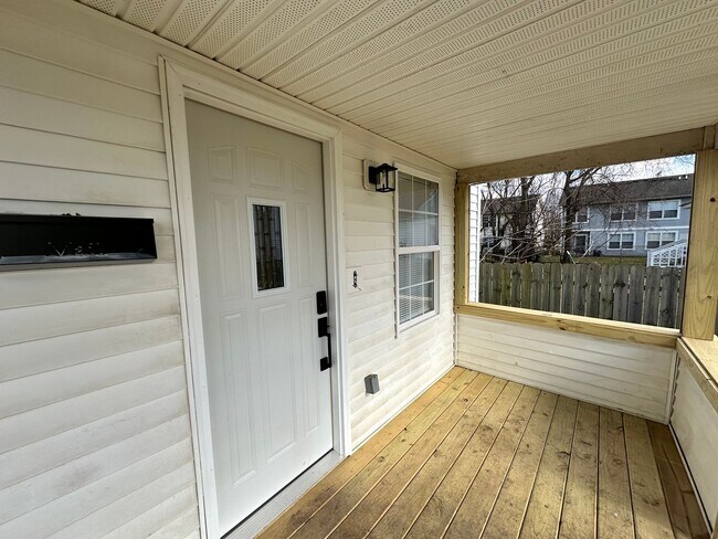 Photo - 215 E North - 4 Bedroom/1 Bathroom Home Do...