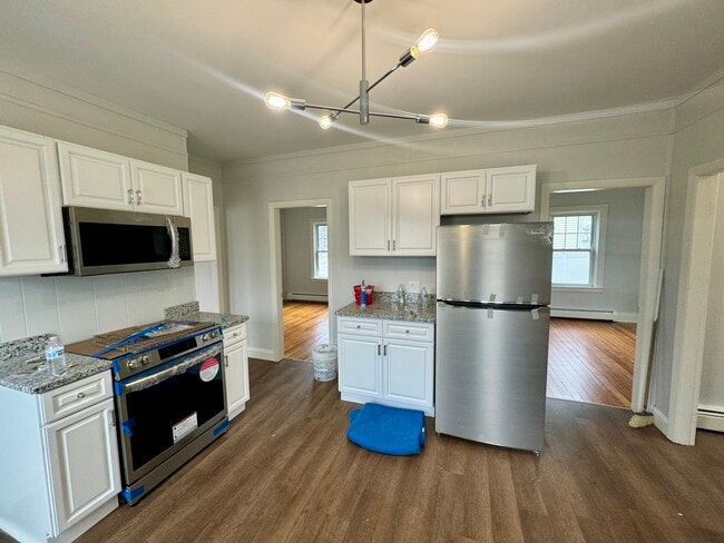 Building Photo - 224 Park Ave Unit 1