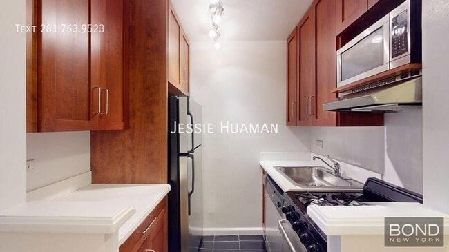 Photo - 1570 First Ave -4GH Unit 4GH