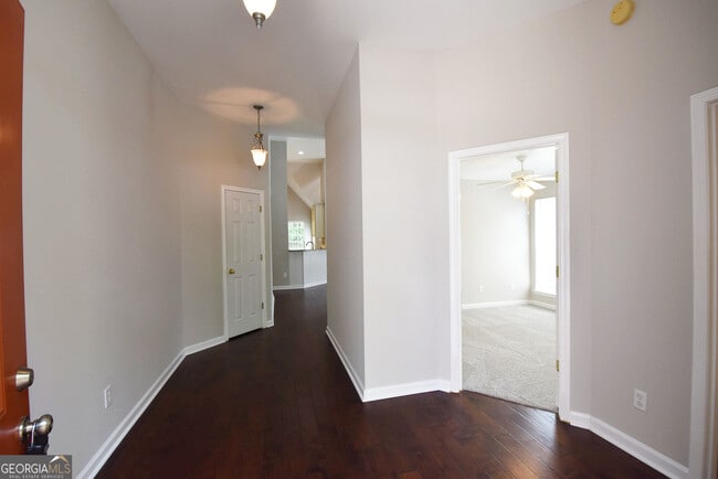 Photo - 208 Turnbridge Cir