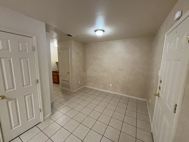 Photo - 1302 Nicholas Cir