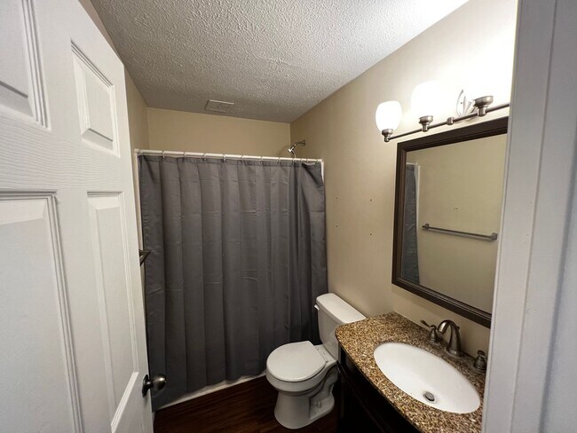 Photo - 824 Oak St Unidad Apt #1