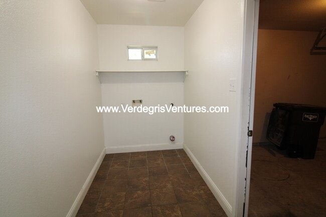 Photo - 8129 Tanner Ave
