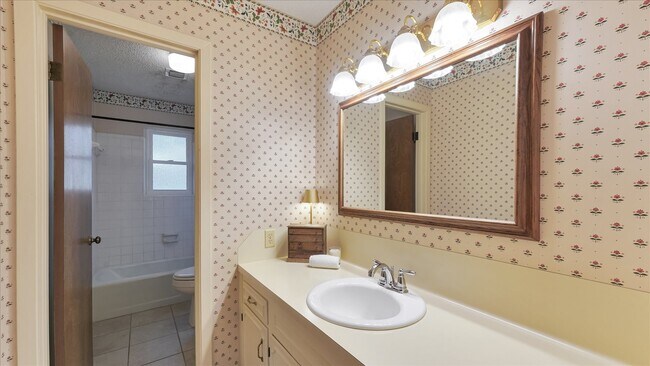 Photo - 2574 Marilee Ln Unit 4