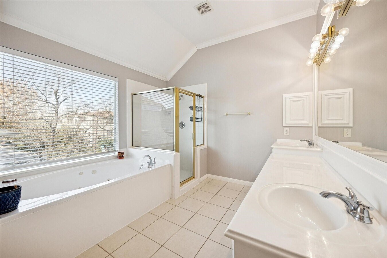 Photo - 4113 Blossom St Unidad A
