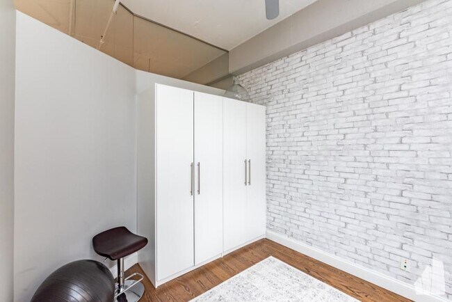 Photo - 2 bedroom in Chicago IL 60607 Unidad 314