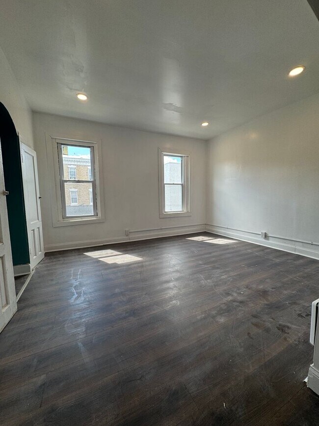 Photo - 4133 Pennsgrove St Unit #2