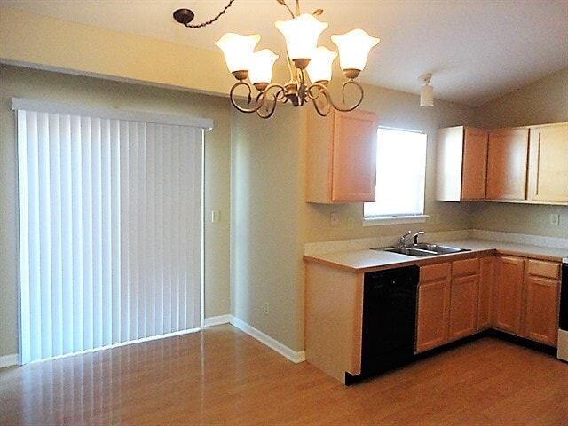 Photo - 7910 Palmaro Cir