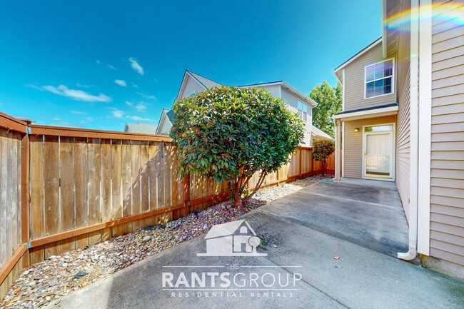 Photo - Spacious 3-Bedroom Home on a Corner Lot in Lacey!