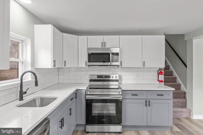 Photo - 47 S Academy St