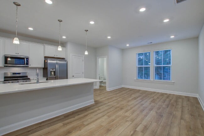 Photo - 1237 Tice Ln