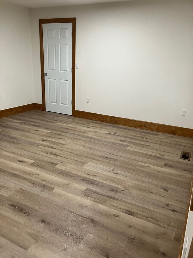 Photo - 3 Bedroom 2 bath house in Newberg