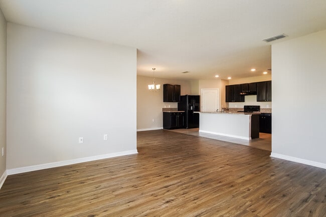 Photo - 1453 Kensley Ave