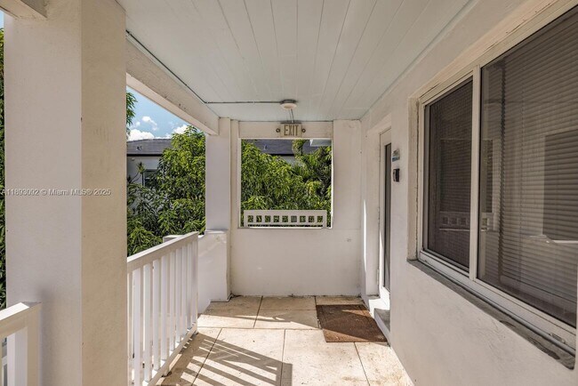 Photo - 550 NE 82nd Terrace Unidad 8