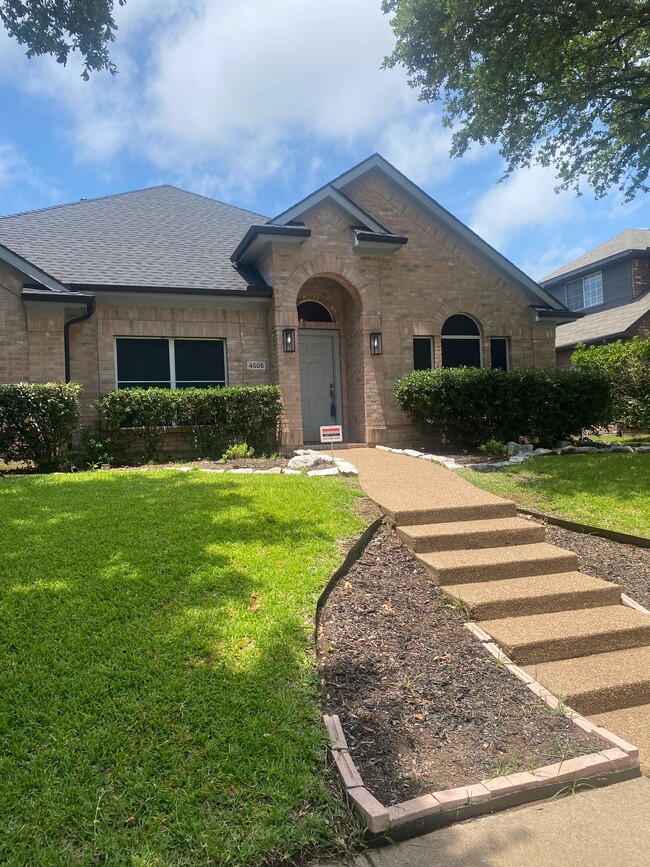 Building Photo - 4505 Scenic Dr Rental