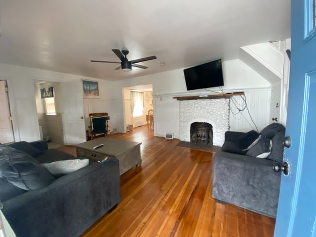 Photo - 16 M St Unit A