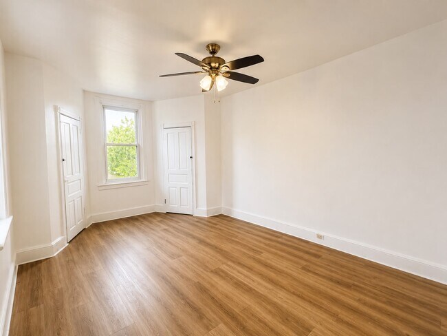 Photo - 2115 W Ontario St Unit 3