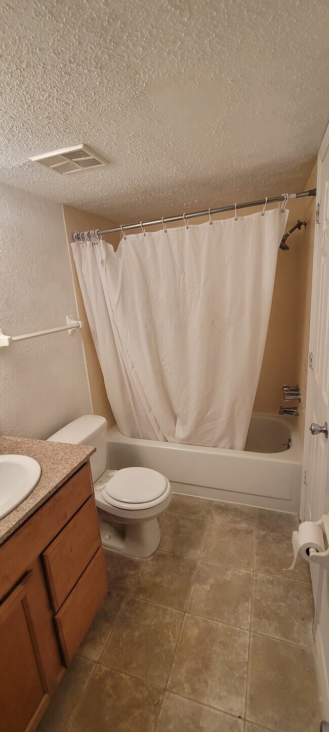 Photo - 758 Haven Pl